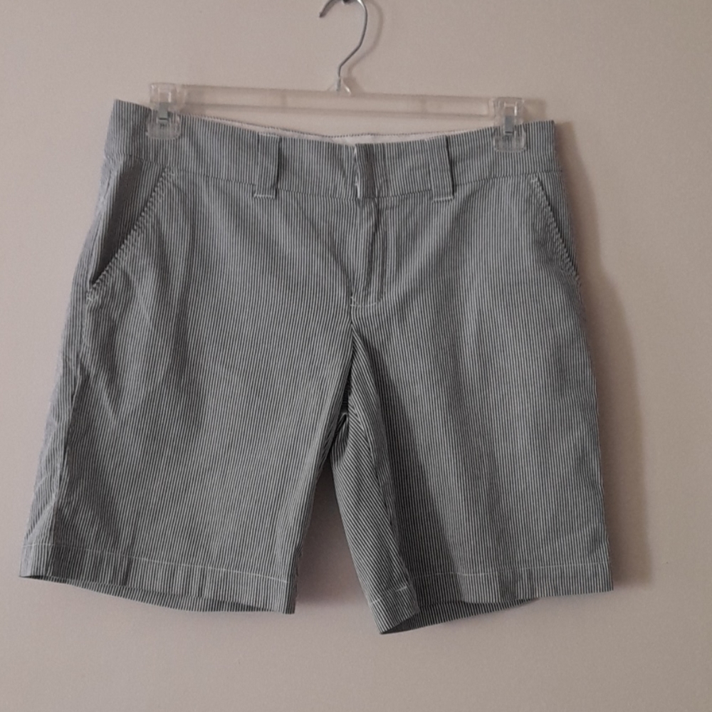 Tommy Hilfiger Chino Bermuda Shorts Sz 6